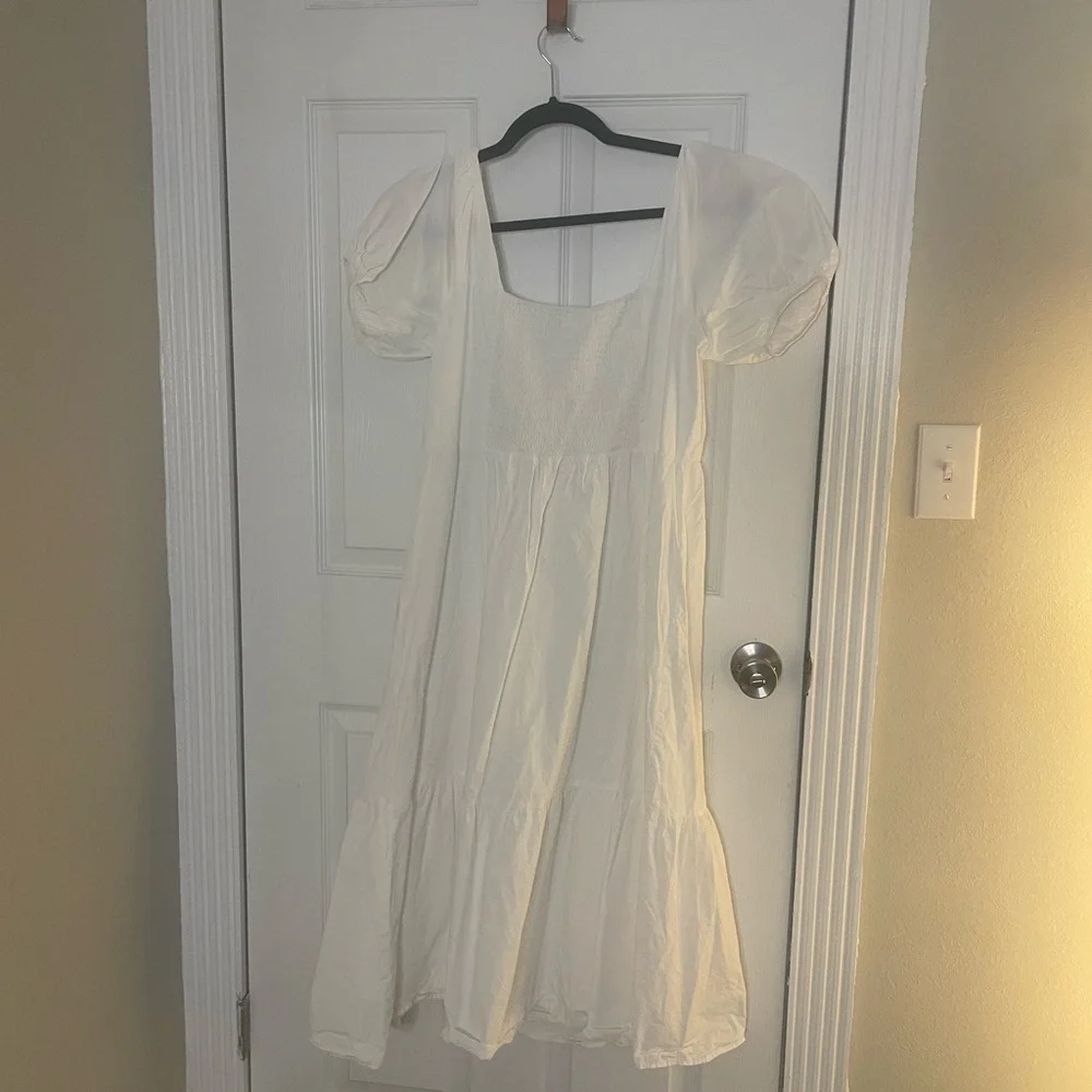 ASTR the Label White Puff Sleeve Dress - Picture 4 of 4